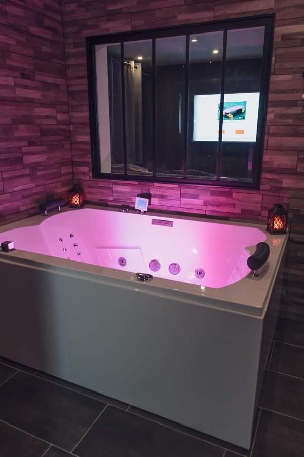 Charmante Residence De Tourisme Avec Jacuzzi Креси-ла-Шапель Экстерьер фото